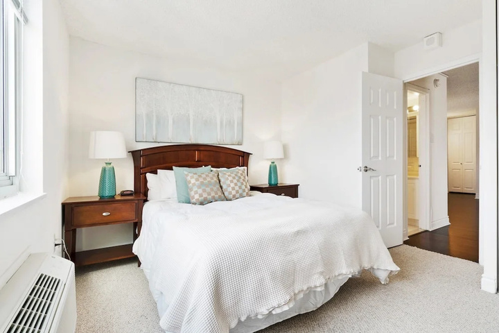 Room 4 of 22