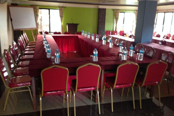 Ballroom/Hall 30 of 40