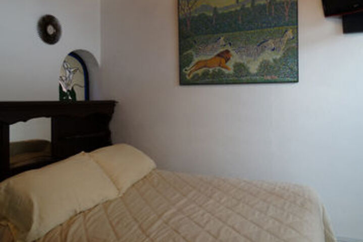 Room 13 of 46
