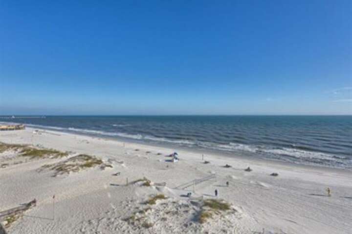 Beach 121 of 360
