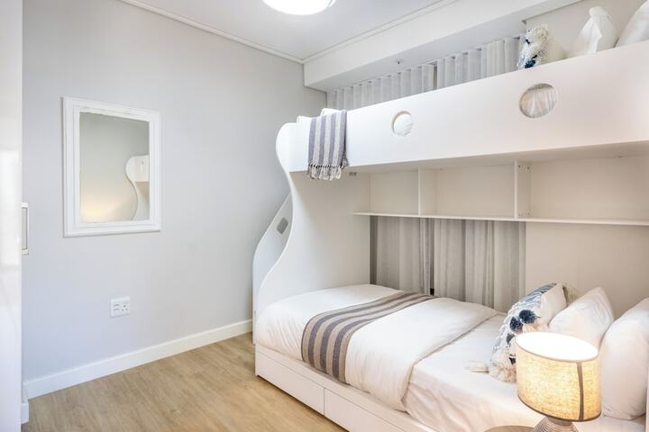 Room 13 of 268