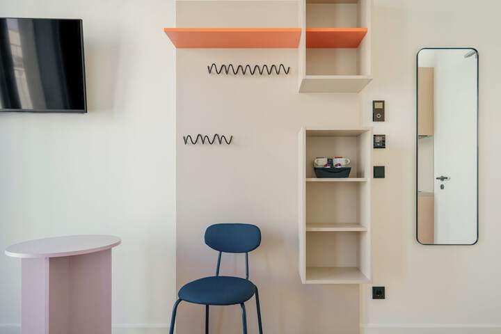 Room 44 of 65