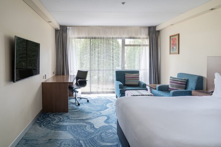 Room 7 of 61