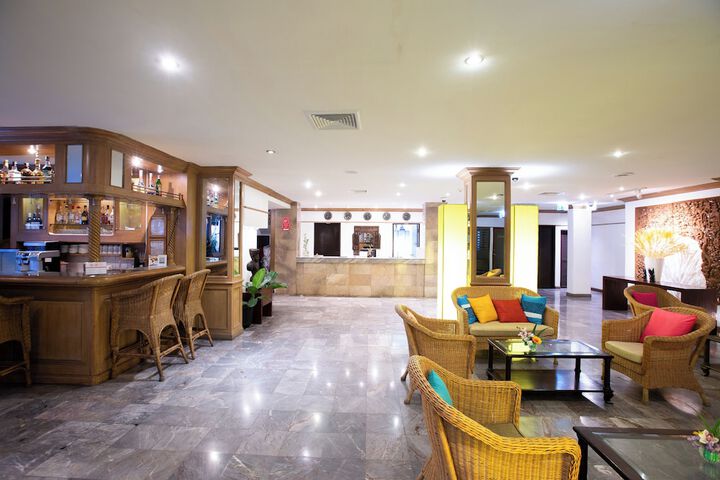 Guest Lobby