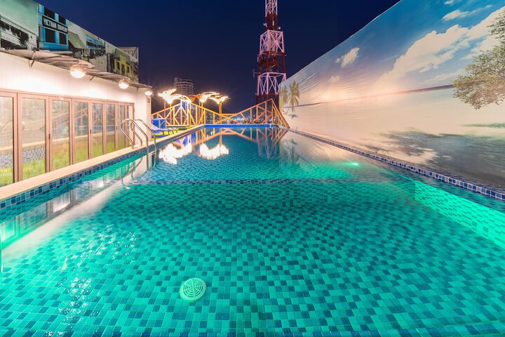 Pool 79 of 121