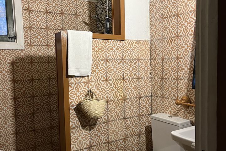 Room 15 of 30