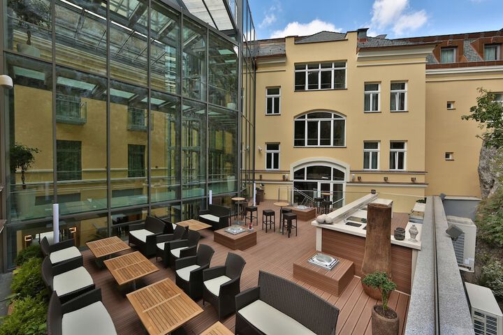 Terrace/Patio 48 of 50