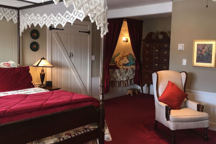 Room 62 of 148
