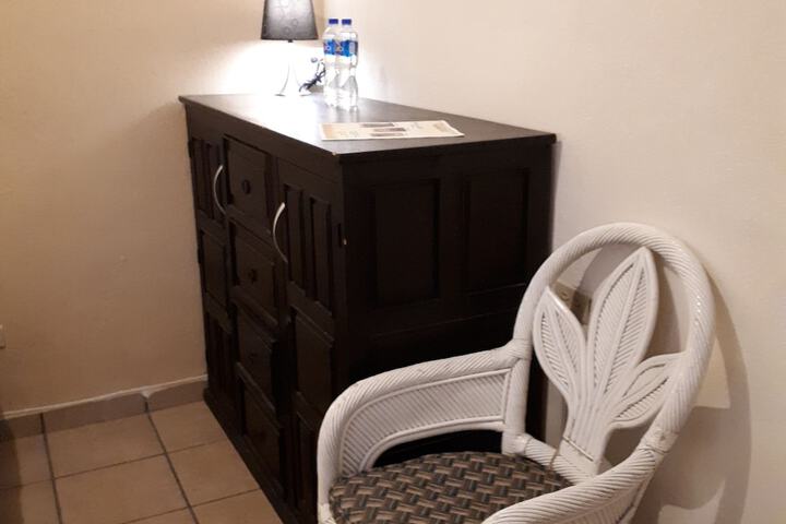 Room 10 of 94