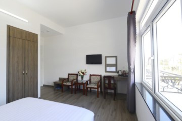 Room 30 of 42