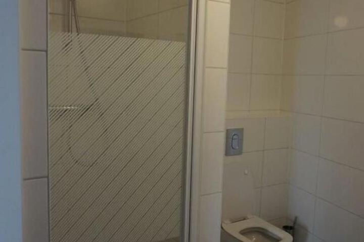 Room 2 of 9