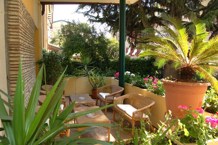 Terrace/Patio 35 of 47