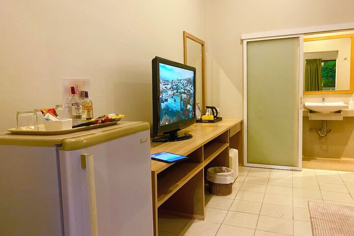 Room 15 of 58