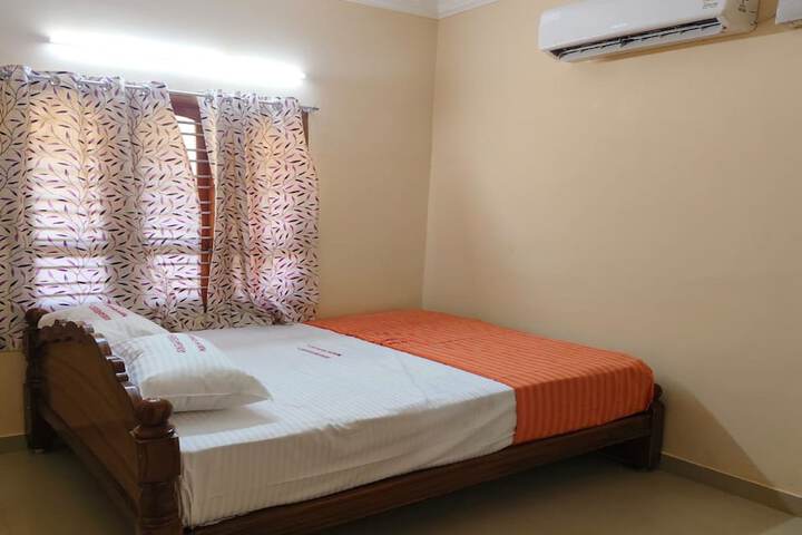 Room 4 of 19