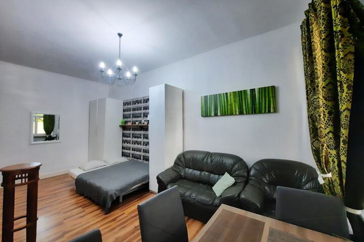 Room 82 of 159