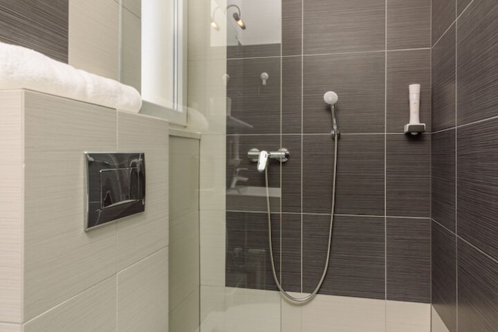 Room 15 of 23