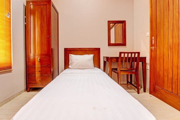 Room 15 of 26