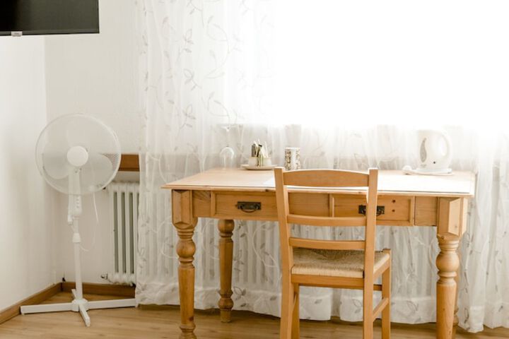 Room 4 of 45