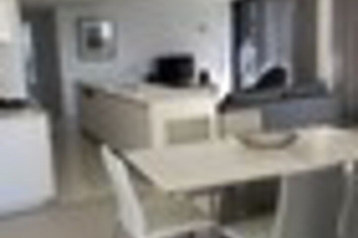 Room 26 of 105