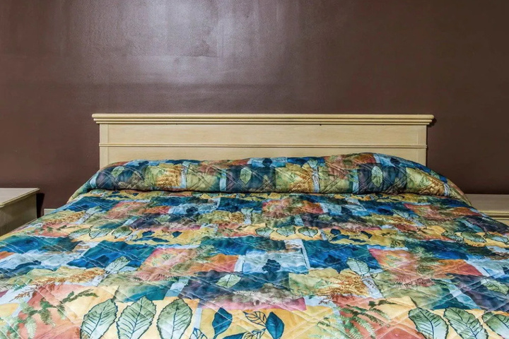 Room 7 of 15