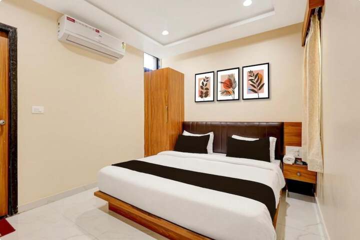 Room 4 of 26
