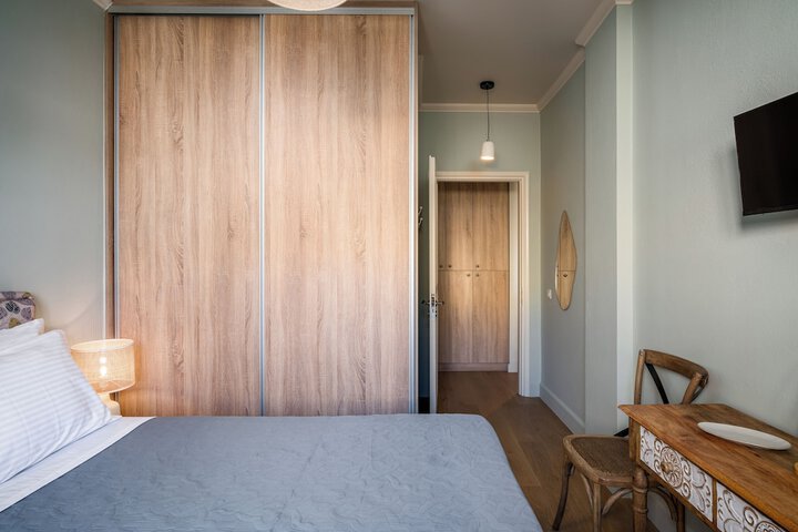 Room 4 of 22