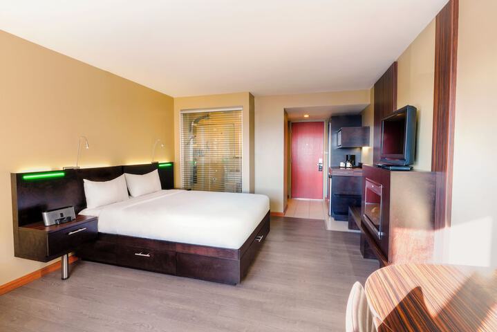 Room 22 of 62