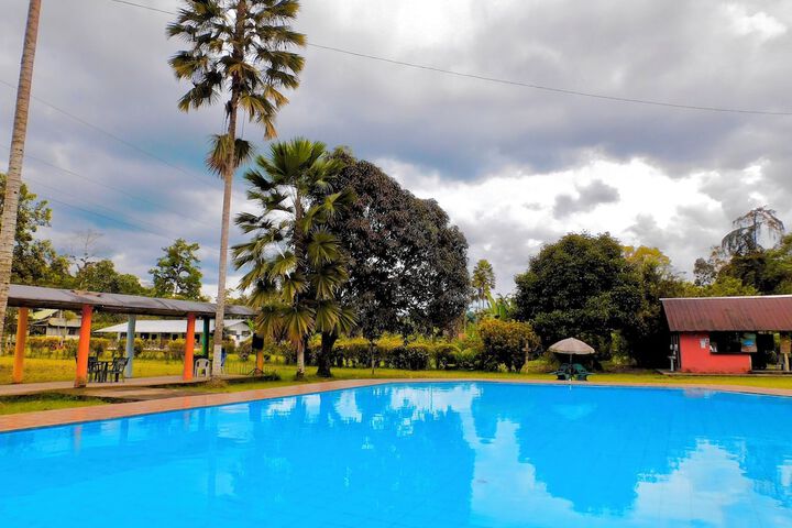 Pool 43 of 93