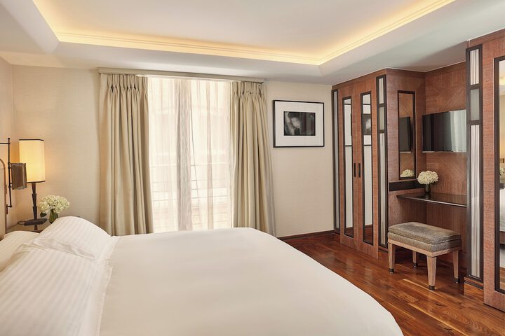 Room 33 of 95
