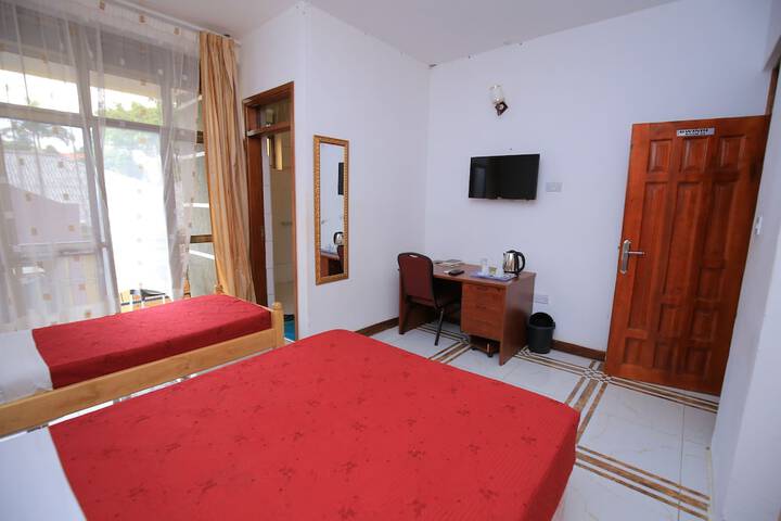 Room 17 of 29
