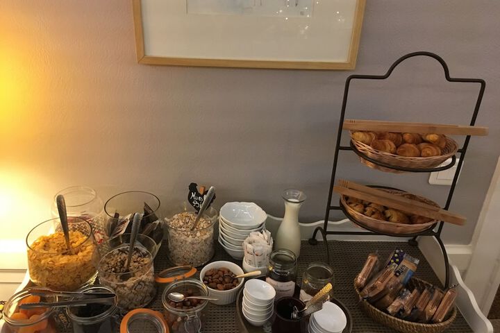 Breakfast/Coffee Service 35 of 42