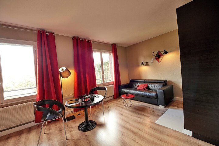 Room 29 of 42