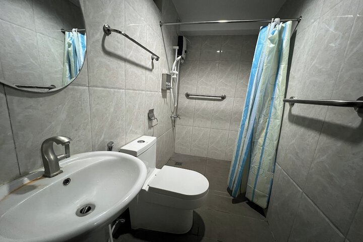 Room 35 of 48