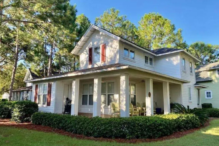 Image of Golfing Around in Laurel Grove at Sandestin by Destin Getaways
