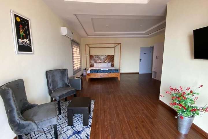 Wavecrest Beach Hotel & Resort