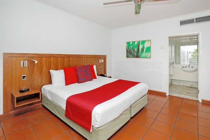 Room 6 of 46