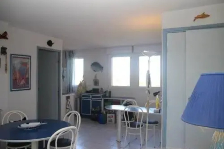 Room 3 of 9