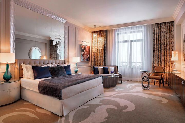 Room 15 of 216