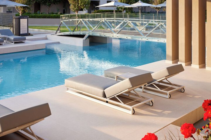 Pool 59 of 189