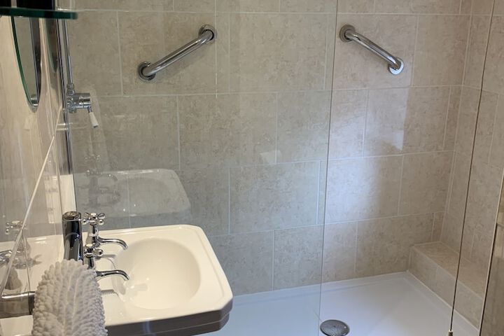 Room 14 of 21