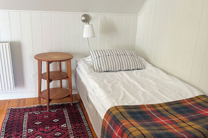 Room 7 of 43