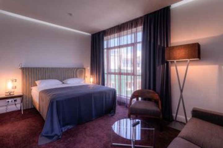 Room 84 of 112