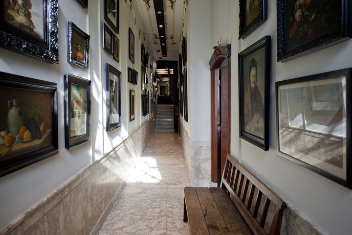 Ballroom/Hall 71 of 92
