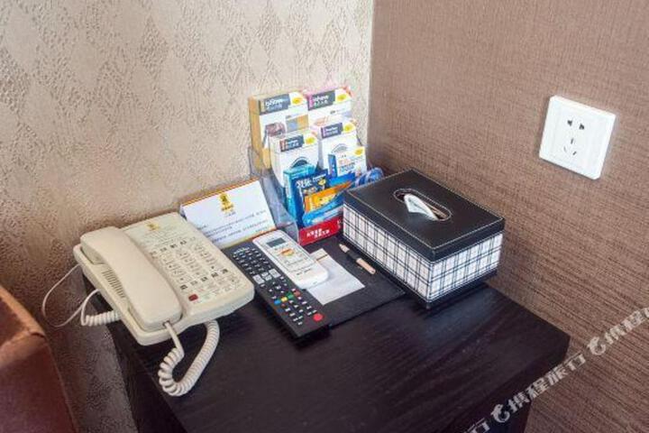 Super 8 Select Hotel (Nantong Commercial Pedestrian Street)