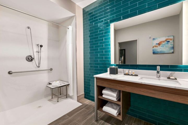 Bathroom shower