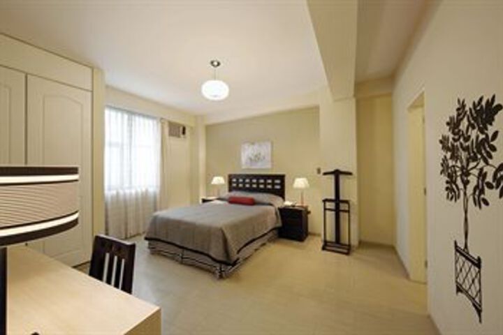 Room 17 of 26