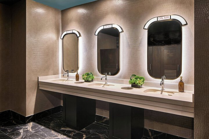 Hotel Interior 5 of 130