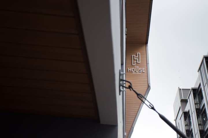 Hotel 76 of 77