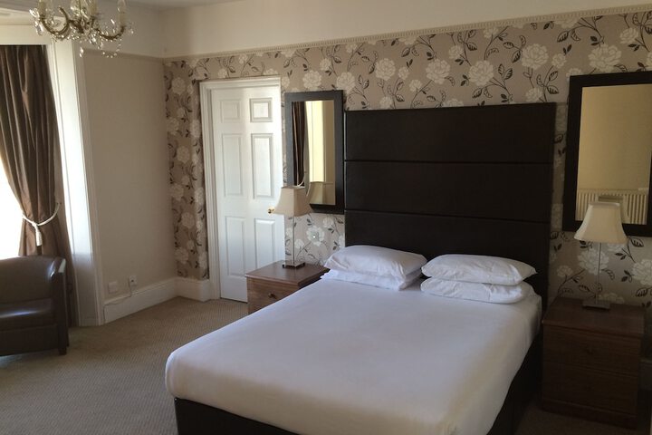 Room 15 of 64