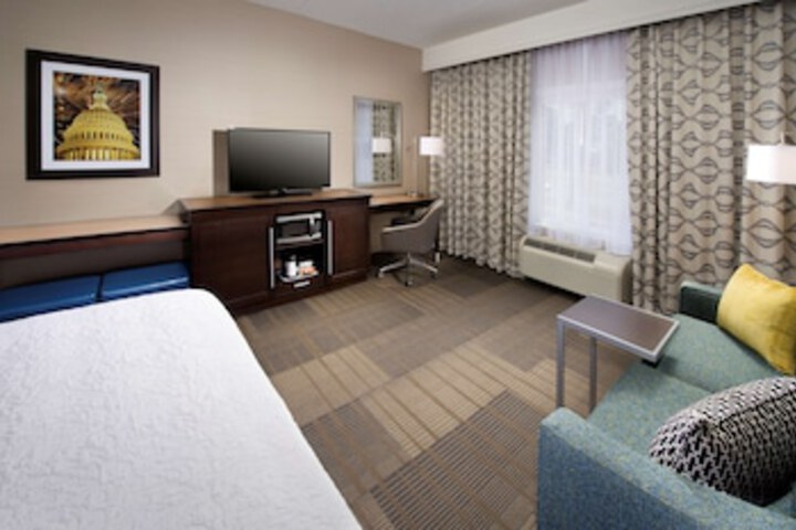 Room 10 of 75